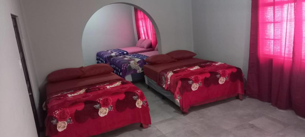 Hotel Galilea El Centro Guatemala-Stad Buitenkant foto
