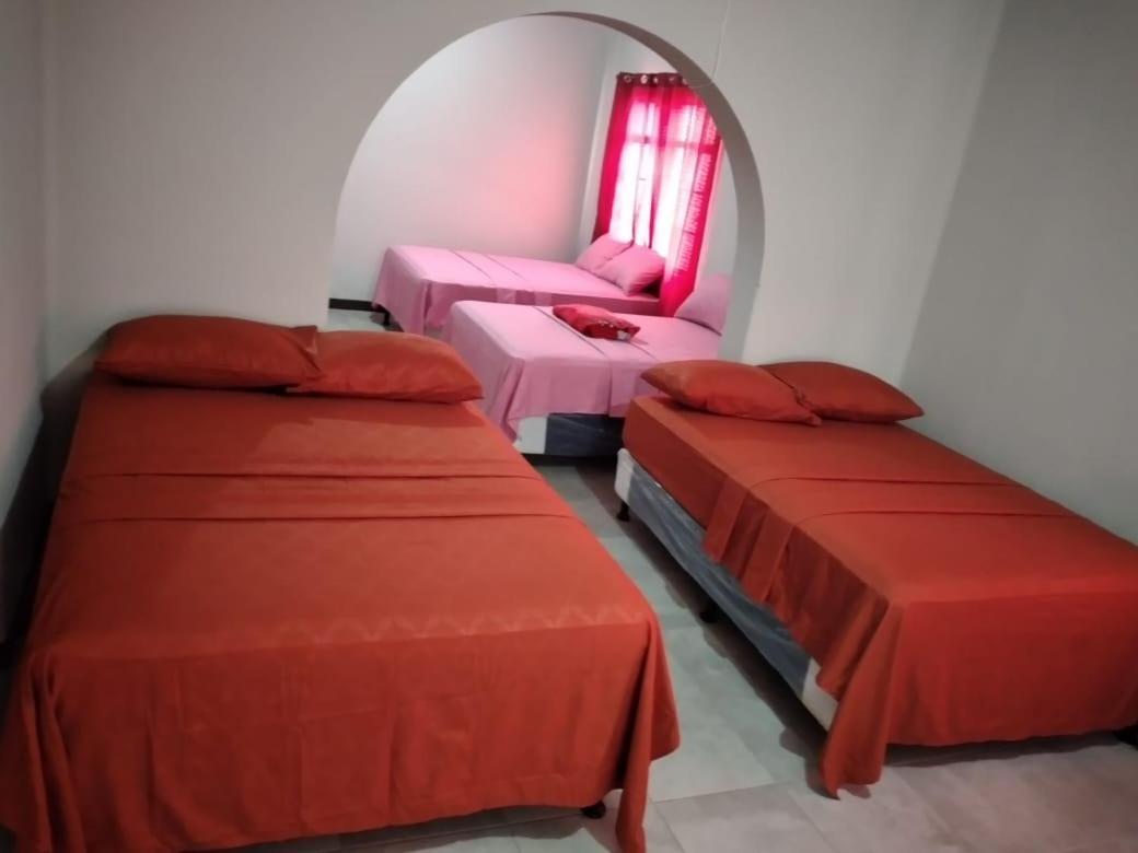 Hotel Galilea El Centro Guatemala-Stad Buitenkant foto